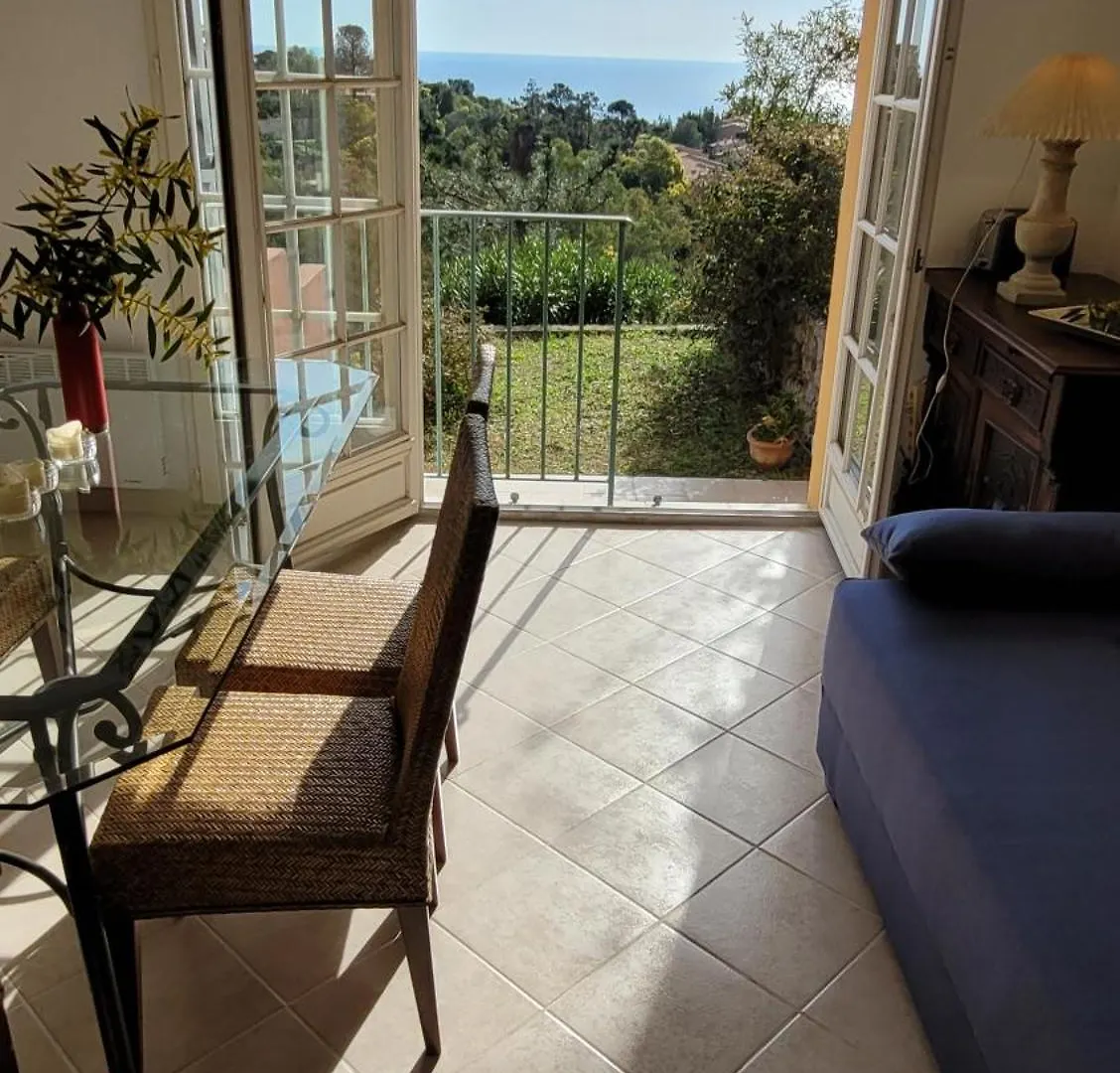 Seaview House, Close Cannes, Pool, Garden. Garage Theoule-sur-Mer Holiday home
