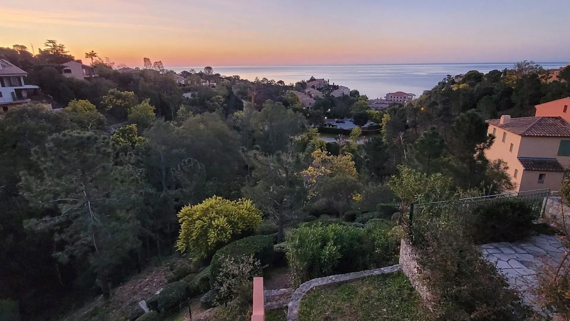 Seaview House, Close Cannes, Pool, Garden. Garage Theoule-sur-Mer