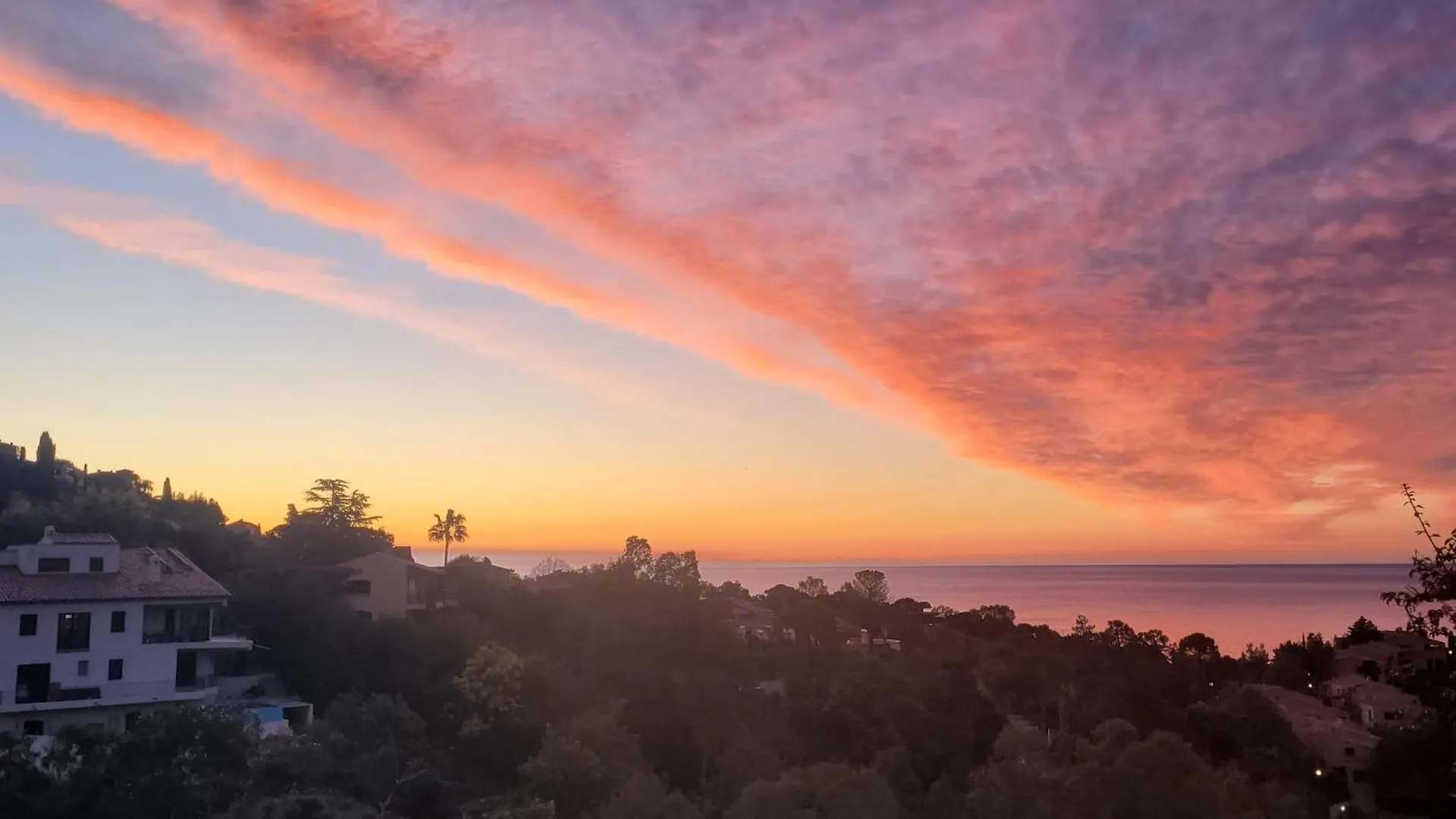 Seaview House, Close Cannes, Pool, Garden. Garage Theoule-sur-Mer