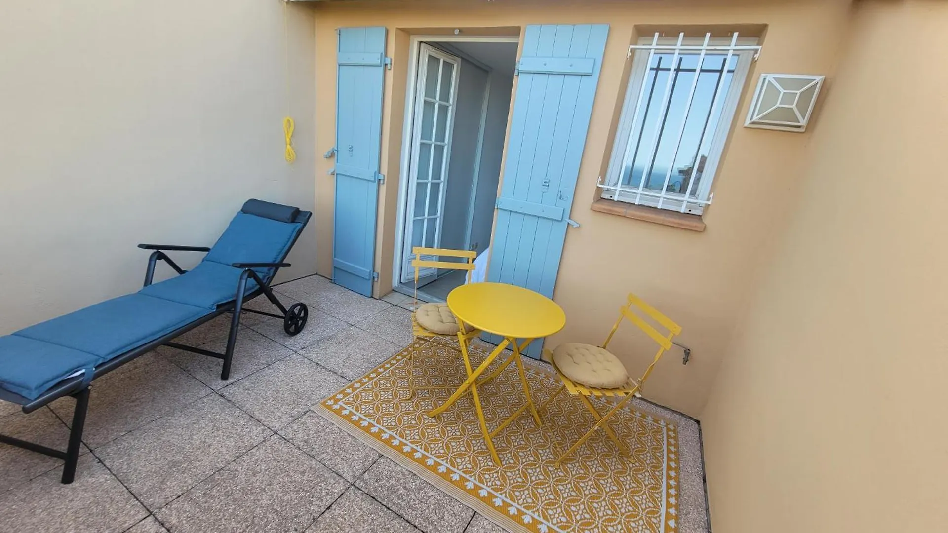 Seaview House, Close Cannes, Pool, Garden. Garage Theoule-sur-Mer Holiday home